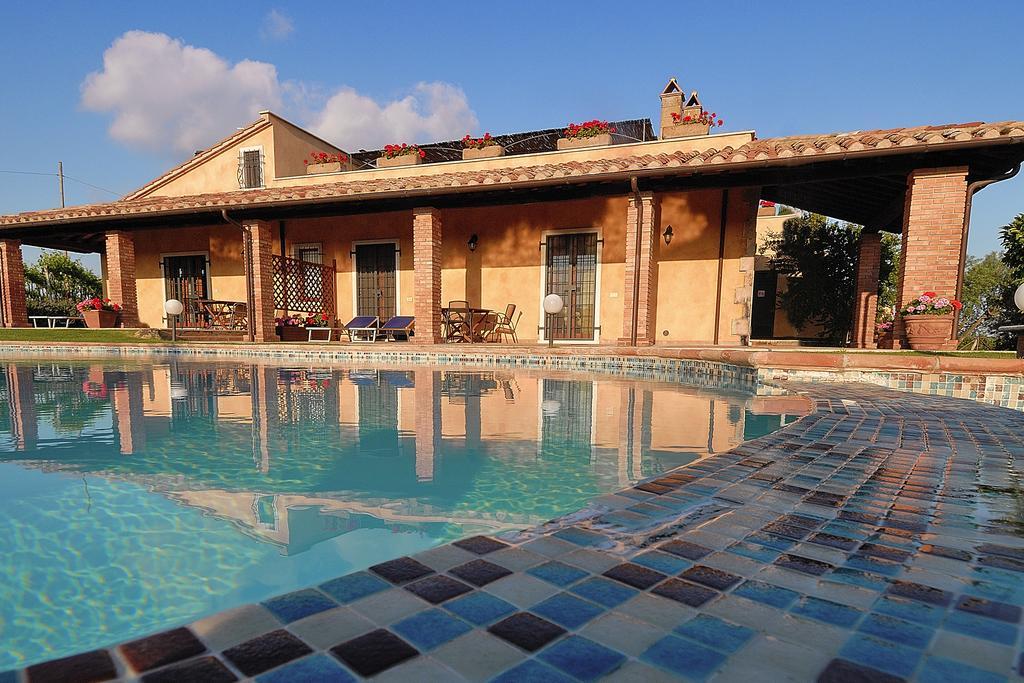 Agriturismo Poggio Delle Conche Pitigliano Buitenkant foto
